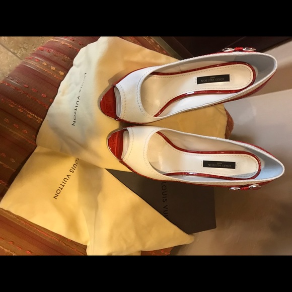 COPY - LV red and white linen and leather pumps. - Picture 1 of 6